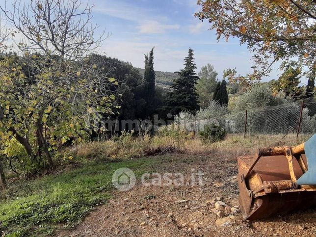 Terreno agricolo in commerciale in Via del Limoncino