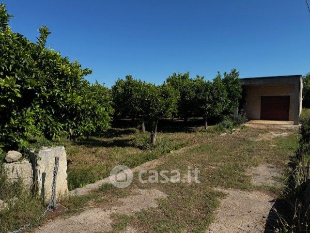 Terreno agricolo in commerciale in