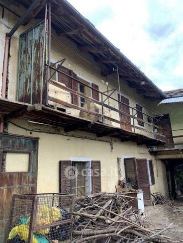 Casa indipendente in residenziale in Via Umberto Grosso 77