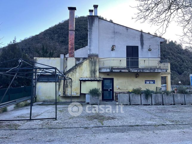 Negozio/locale commerciale in commerciale in LocalitÃ  molinaccio