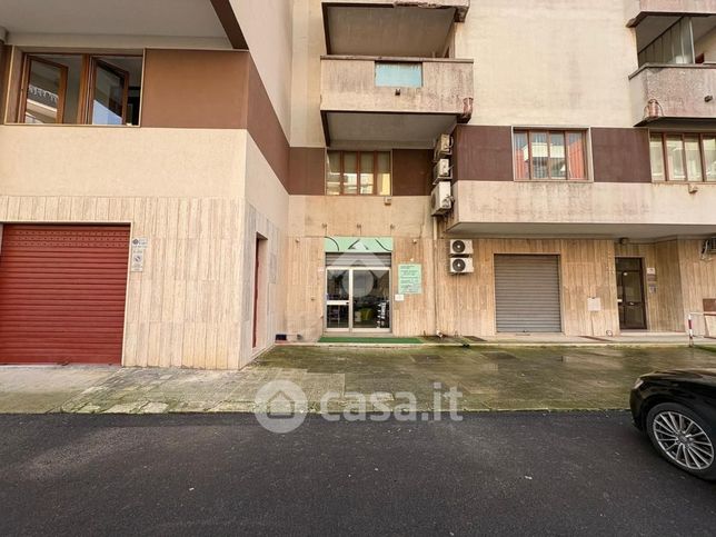 Box/posto auto in residenziale in Via Osanna 65