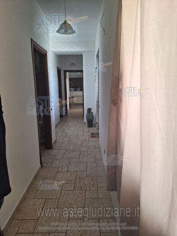 Appartamento in residenziale in Via Cantinella 85