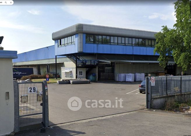 Ufficio in commerciale in Via ai Laboratori Olivetti 33