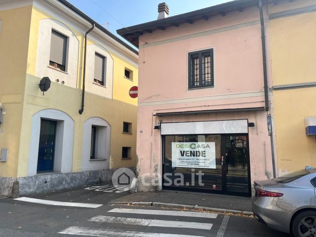 Ufficio in commerciale in Via Giacomo Matteotti 23