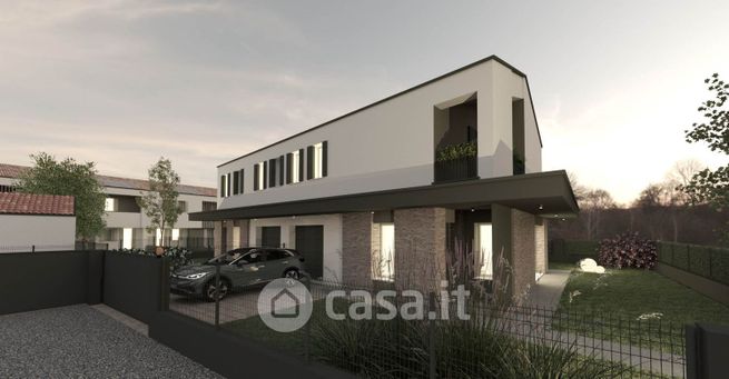 Casa bi/trifamiliare in residenziale in Via Monte Verena 10