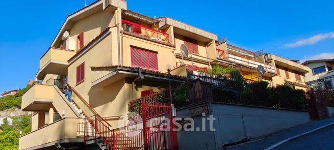 Appartamento in residenziale in Via Colonna 90