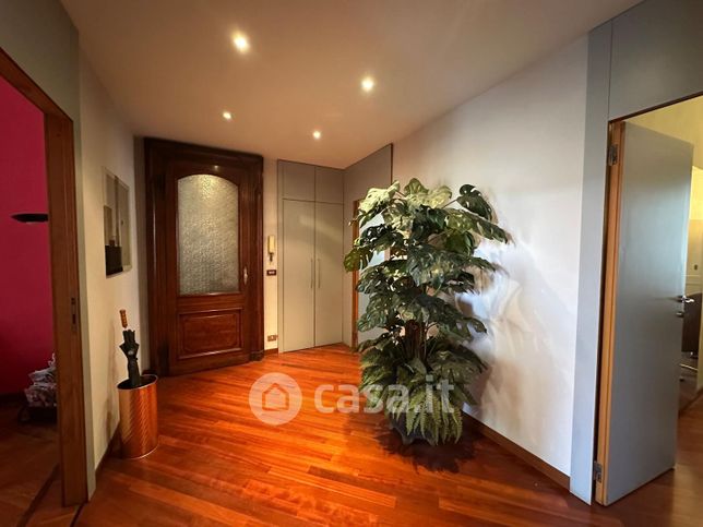 Appartamento in residenziale in Via Giuseppe Giusti 3