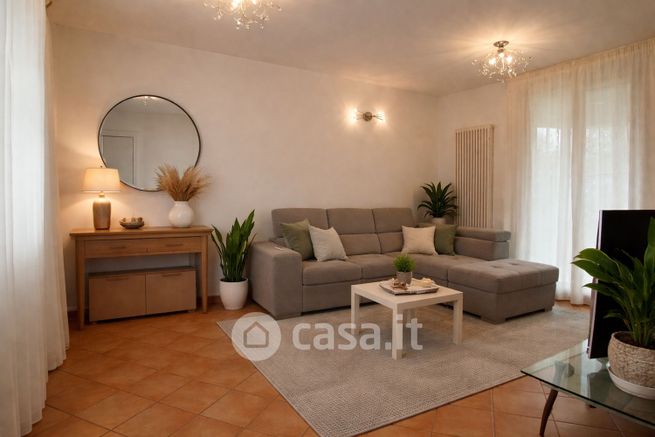 Casa indipendente in residenziale in Via XX Settembre 9