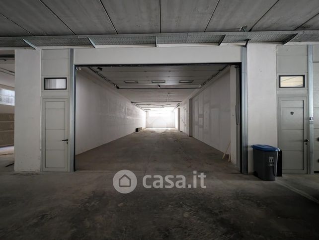 Capannone in commerciale in Via Ficucella 61