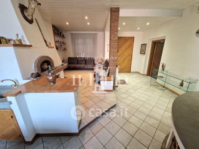 Villetta a schiera in residenziale in Piazza della Costituzione 50013
