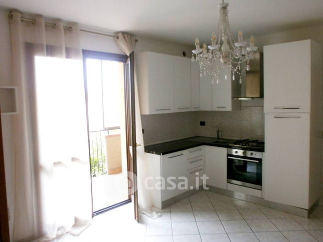 Appartamento in residenziale in Via Lucchese