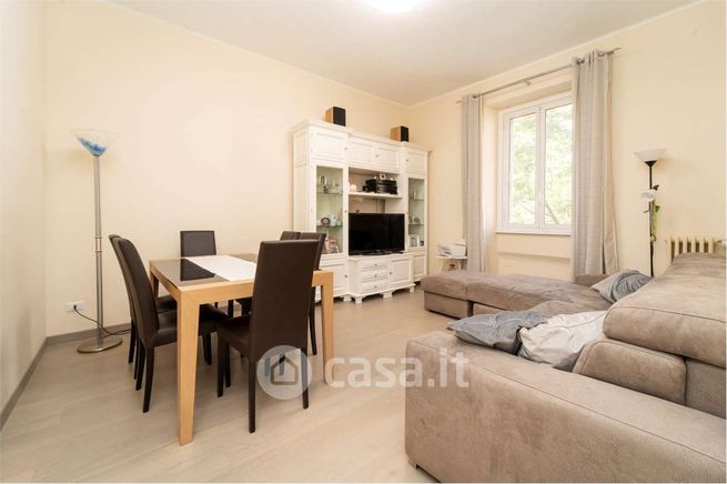 Appartamento in residenziale in Via Angelo della Pergola 7