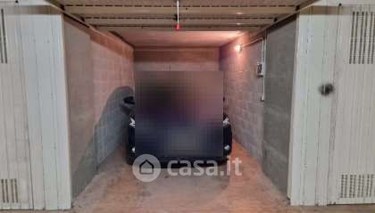 Box/posto auto in residenziale in Piazza Adriano