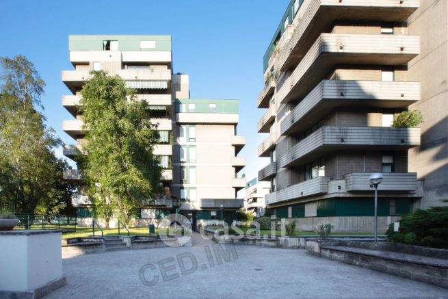 Appartamento in residenziale in Via Luigi Capuana 19