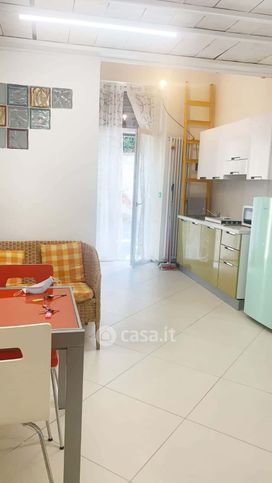 Appartamento in residenziale in Via Rossana 24