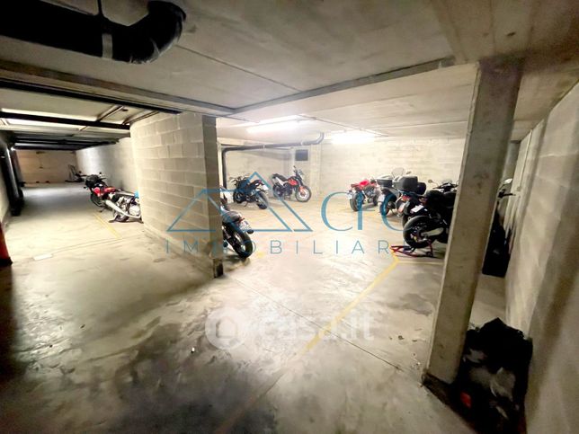 Garage/posto auto in residenziale in Via Privata Andrea Pellizzone 7