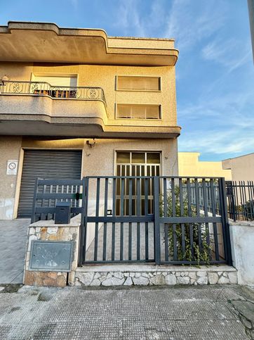 Appartamento in residenziale in Via Romagna 20