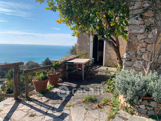 Appartamento in residenziale in Strada della Selva 9