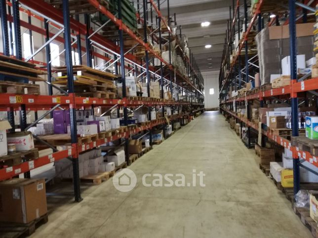 Capannone in commerciale in Strada Comunale 30