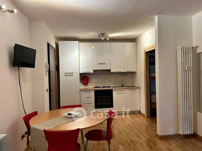 Appartamento in residenziale in Via Andossi 12
