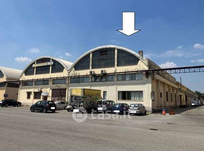 Capannone in commerciale in Via Padana Superiore 317