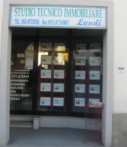 Capannone in commerciale in