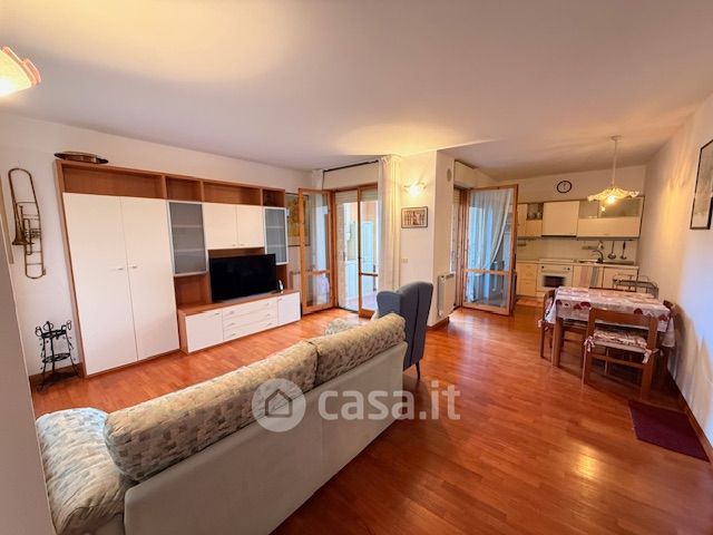 Appartamento in residenziale in Via Romagna 28