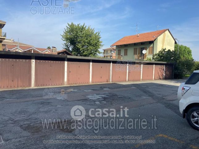 Garage/posto auto in residenziale in Corso Santo Ignazio da Santhiá 83