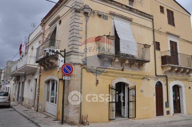 Attivitã /licenza (con o senza mura) in commerciale in Via Giardino