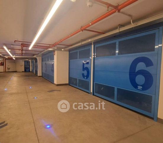 Garage/posto auto in residenziale in Corso Europa