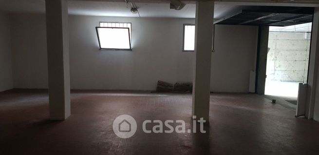 Box/posto auto in residenziale in Via Antonio Urceo Codro