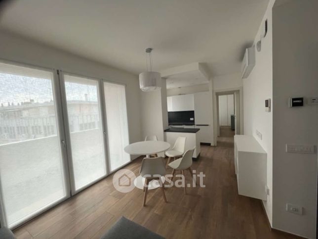 Appartamento in residenziale in Via Felice Cavallotti