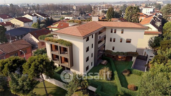 Appartamento in residenziale in Via Giuseppe Parini