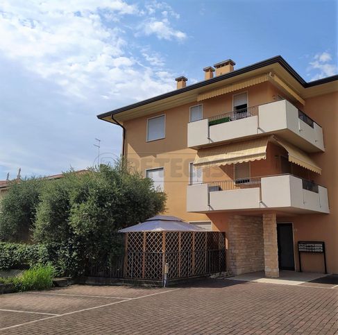 Appartamento in residenziale in Viale dei Martiri 44 /A