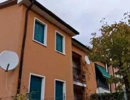 Appartamento in residenziale in Via Monte Asolone