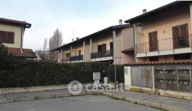 Appartamento in residenziale in Via Peschiera 3