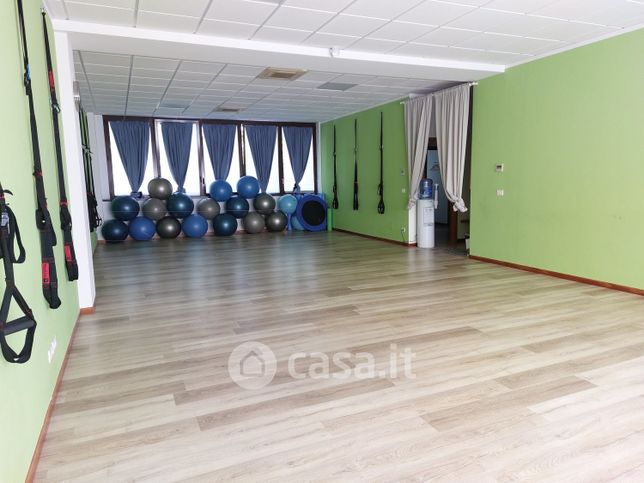 Ufficio in commerciale in Via Don Francesco Pasti 48