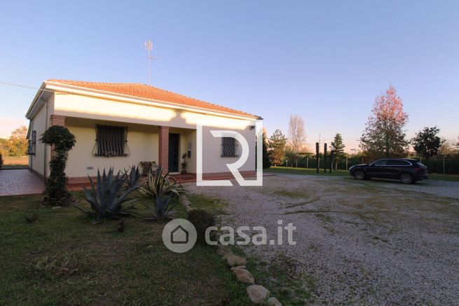 Casa indipendente in residenziale in Via Tagliamento 27