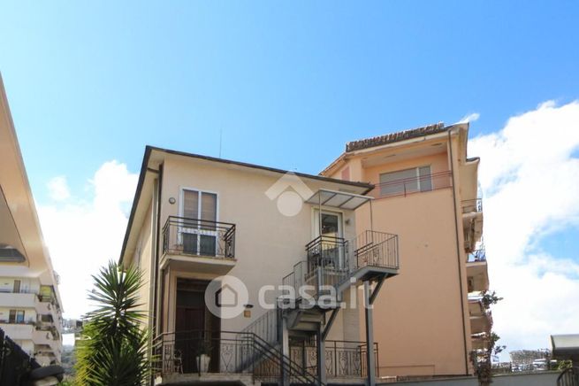 Appartamento in residenziale in Via della Rinascita 12