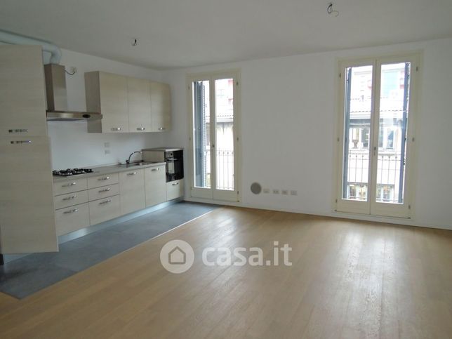 Appartamento in residenziale in Via Crema