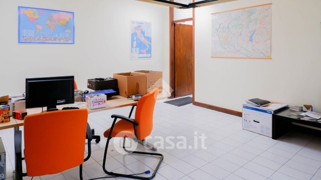 Ufficio in commerciale in Via XX Settembre 1