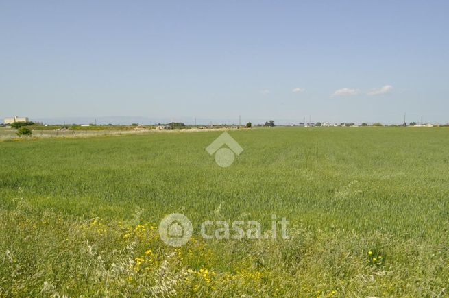 Terreno agricolo in commerciale in Via Giuseppe Parini 28