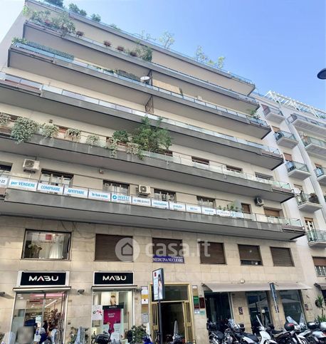 Ufficio in commerciale in Via Mariano Stabile 151