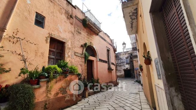 Casa indipendente in residenziale in Via Monsignor D'Urso