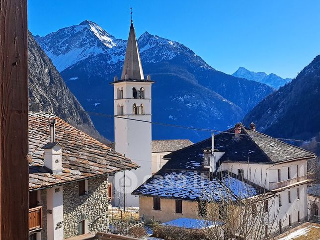 Appartamento in residenziale in Frazione Les Bas