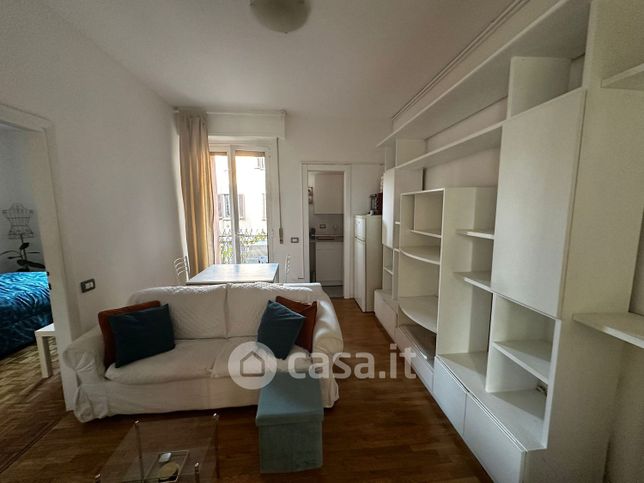 Appartamento in residenziale in Via Macedonio Melloni