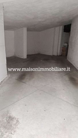Box/posto auto in residenziale in Via Frascati