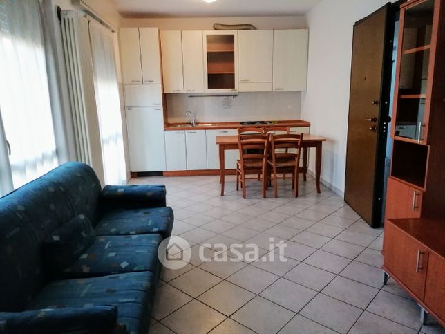 Appartamento in residenziale in Via Vallini