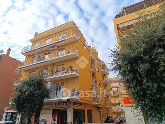 Appartamento in residenziale in Via Costanzo Albasini 7