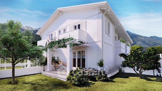 Villa in residenziale in Via Alessandro Manzoni